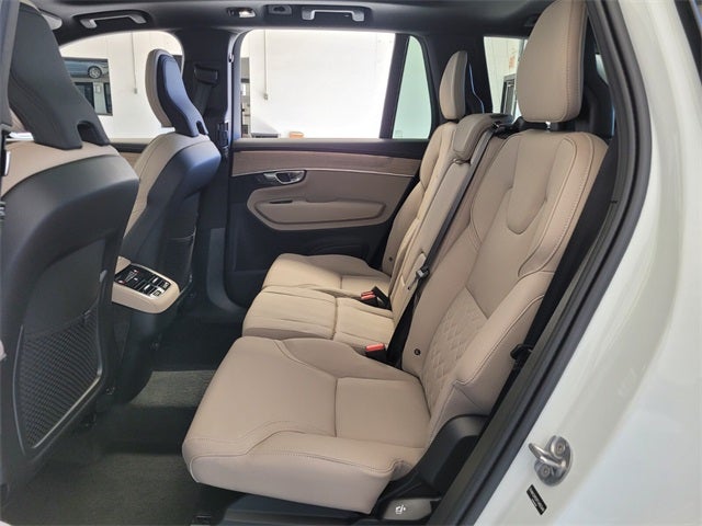 2026 Volvo XC90 B5 Plus