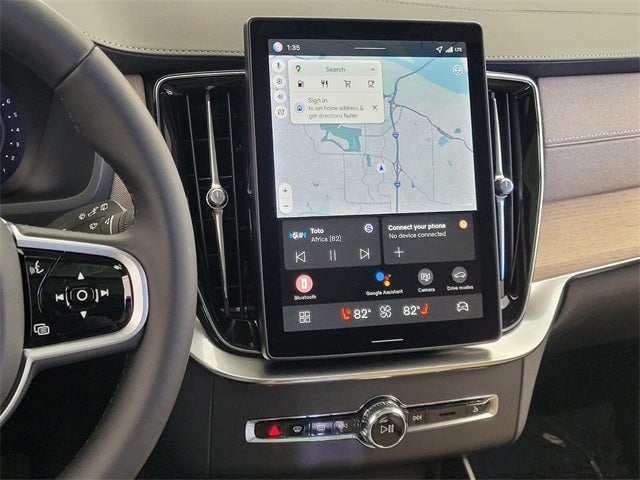 2026 Volvo XC90 B5 Plus