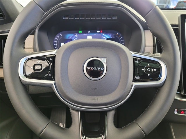 2026 Volvo XC90 B5 Plus