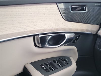 2026 Volvo XC90 B5 Plus