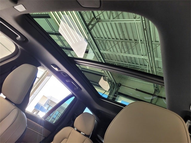 2026 Volvo XC90 B5 Plus