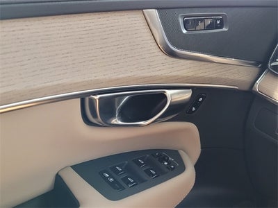 2026 Volvo XC90 B5 Core