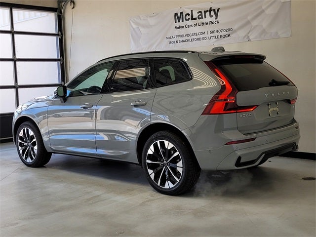 2026 Volvo XC60 B5 Plus