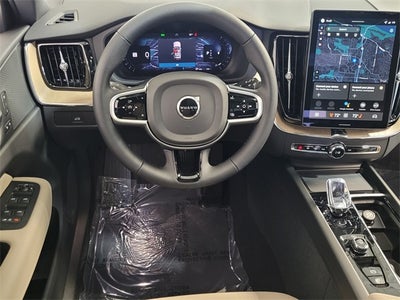 2026 Volvo XC60 B5 Plus