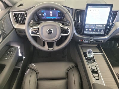 2026 Volvo XC60 B5 Ultra Black Edition