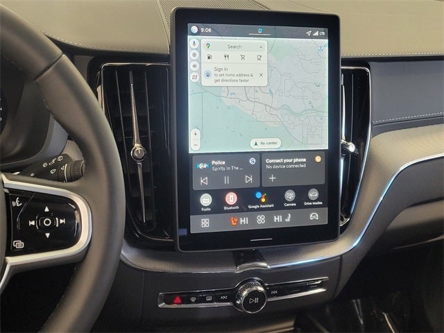 2026 Volvo XC60 B5 Ultra Black Edition