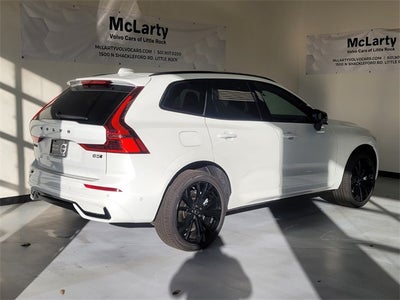 2026 Volvo XC60 B5 Ultra Black Edition