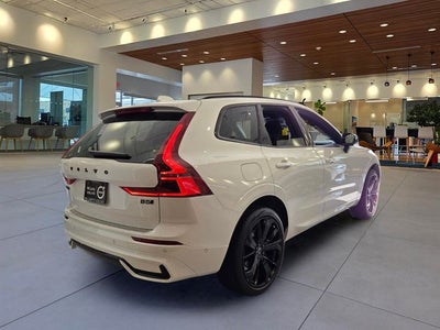 2026 Volvo XC60 B5 Ultra Black Edition
