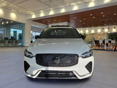 2026 Volvo XC60 B5 Ultra Black Edition