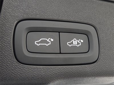 2025 Volvo XC60 B5 Core