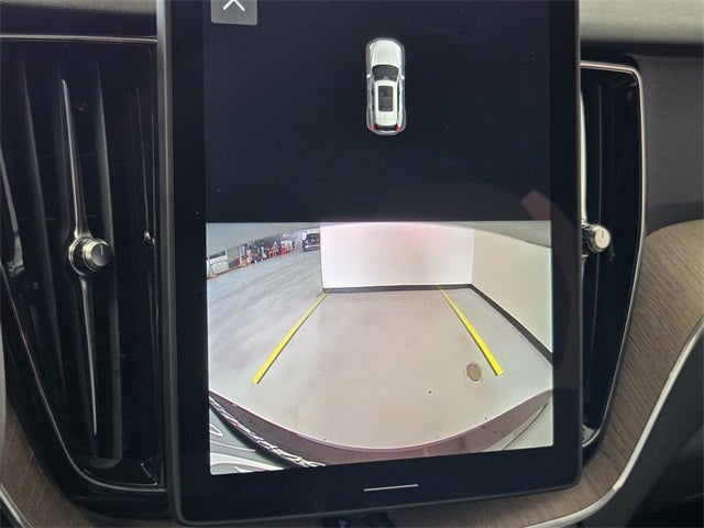 2026 Volvo XC60 B5 Core