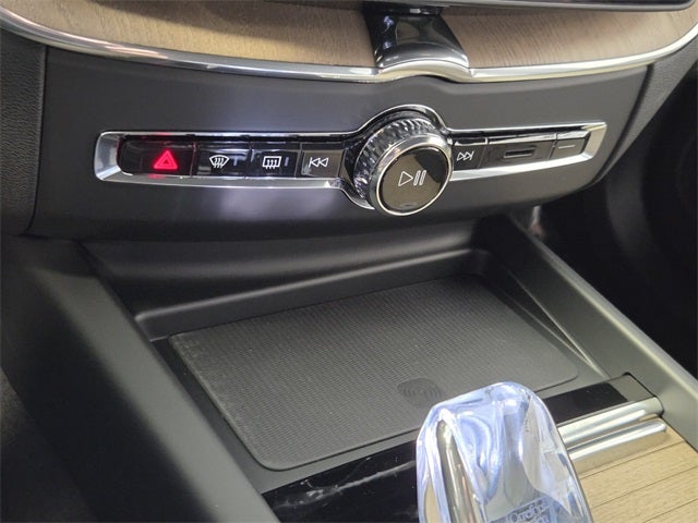 2026 Volvo XC60 B5 Core