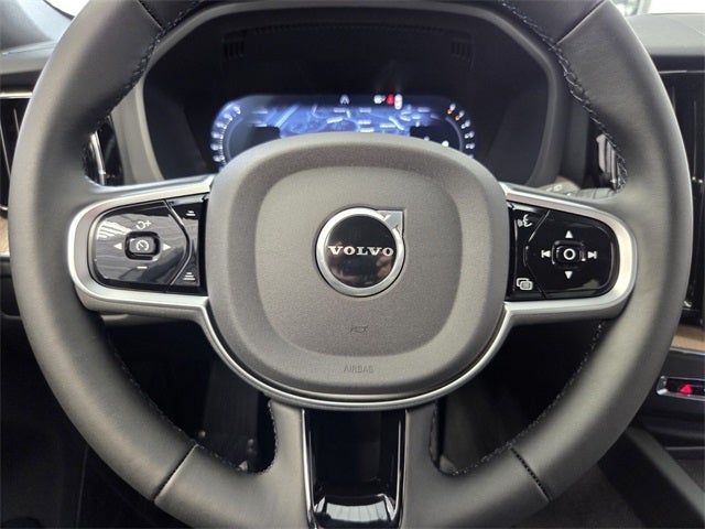 2026 Volvo XC60 B5 Core