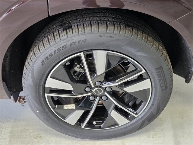 2026 Volvo XC60 B5 Core