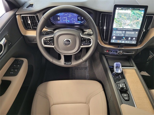 2026 Volvo XC60 B5 Core