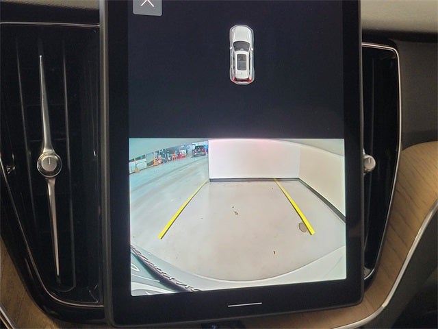 2026 Volvo XC60 B5 Core