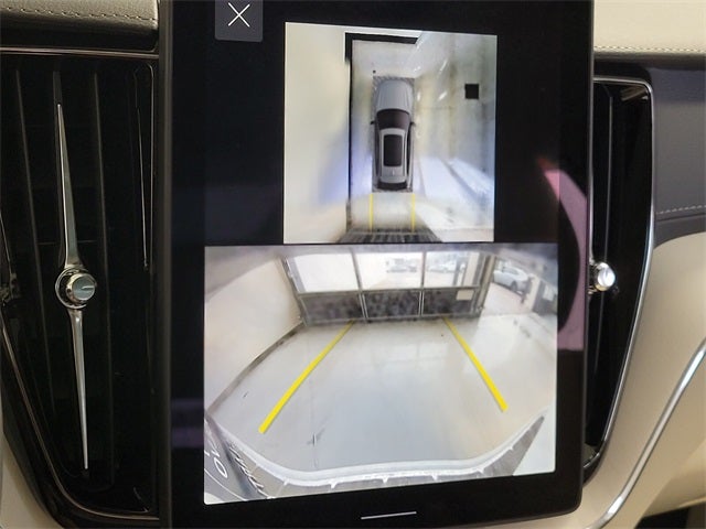 2026 Volvo XC60 B5 Ultra