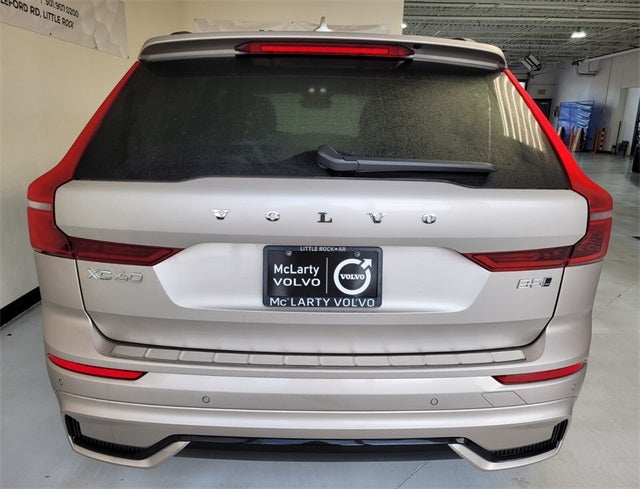 2026 Volvo XC60 B5 Ultra