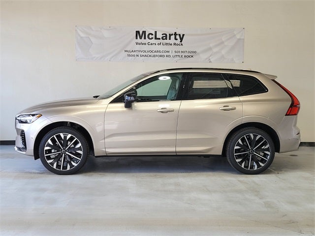 2026 Volvo XC60 B5 Ultra