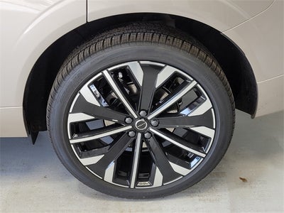2026 Volvo XC60 B5 Ultra