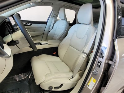 2026 Volvo XC60 B5 Ultra