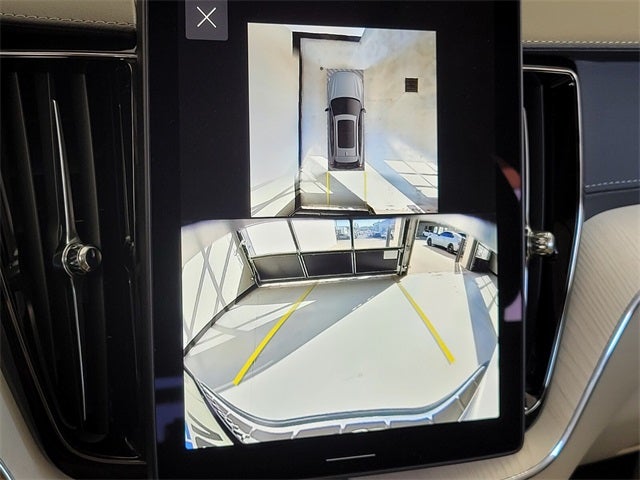 2026 Volvo XC60 B5 Ultra