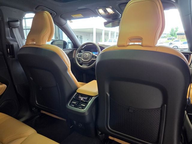 2025 Volvo XC60 B5 Ultra