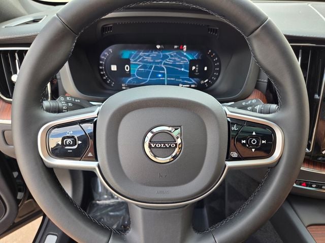 2025 Volvo XC60 B5 Ultra