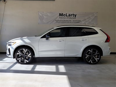 2026 Volvo XC60 B5 Ultra
