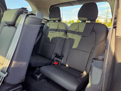2027 Volvo XC90 B5 Core