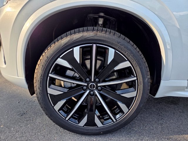 2027 Volvo XC90 B5 Core