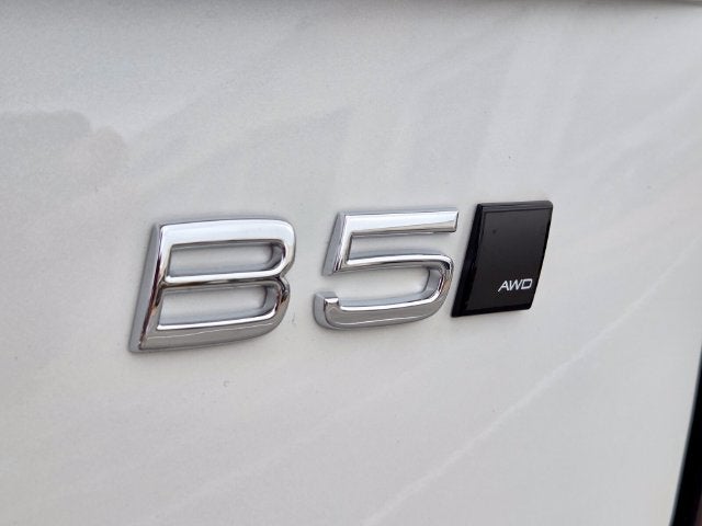 2027 Volvo XC90 B5 Core