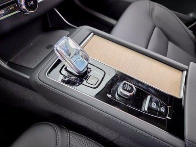 2027 Volvo XC90 B5 Core