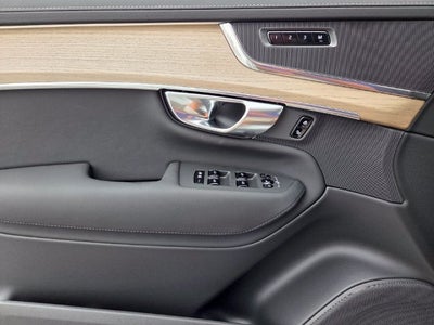 2027 Volvo XC90 B5 Core