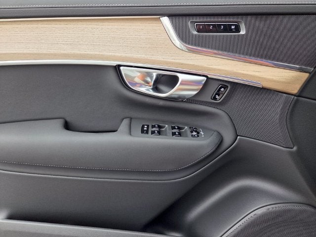 2027 Volvo XC90 B5 Core