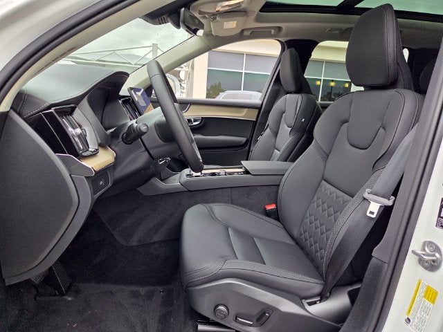 2027 Volvo XC90 B5 Core