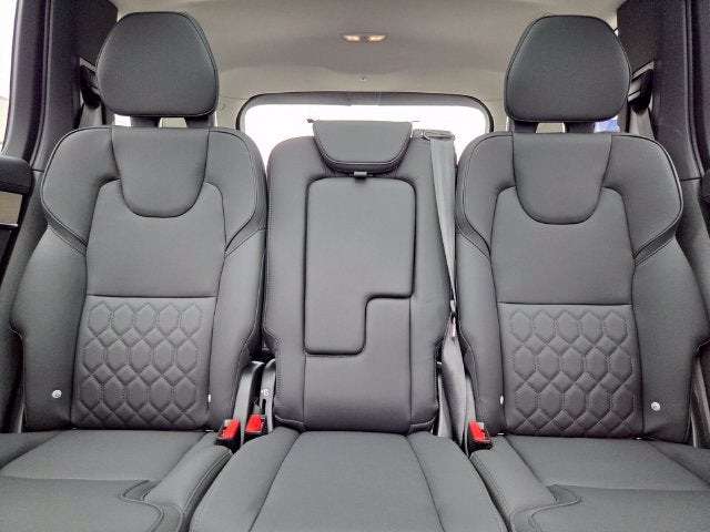 2027 Volvo XC90 B5 Core