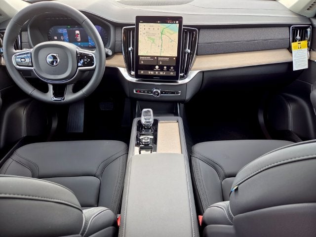 2027 Volvo XC90 B5 Core