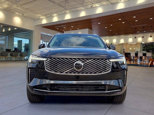 2027 Volvo XC90 B5 Core