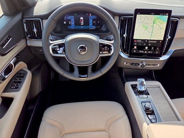 2027 Volvo XC90 B5 Core