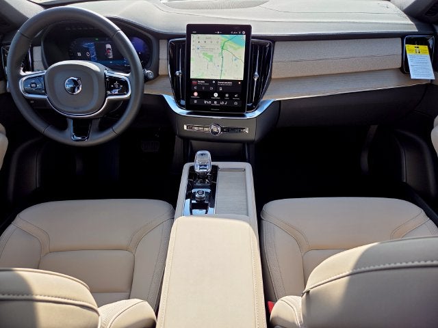 2027 Volvo XC90 B5 Core