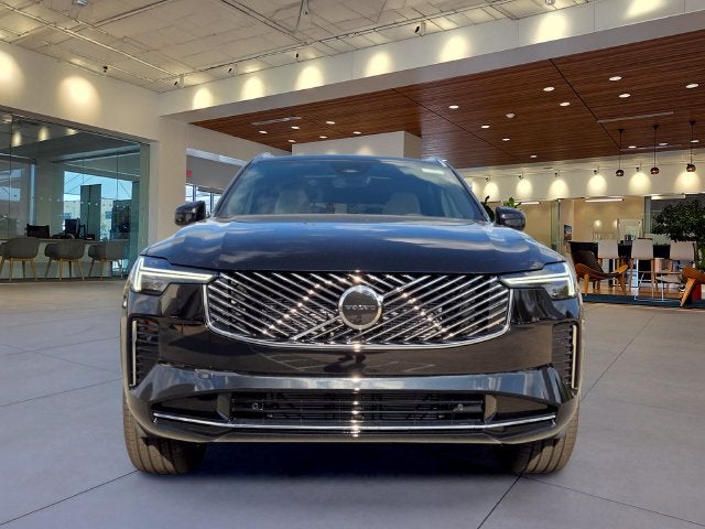 2027 Volvo XC90 B5 Core
