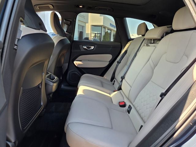 2027 Volvo XC60 B5 Plus