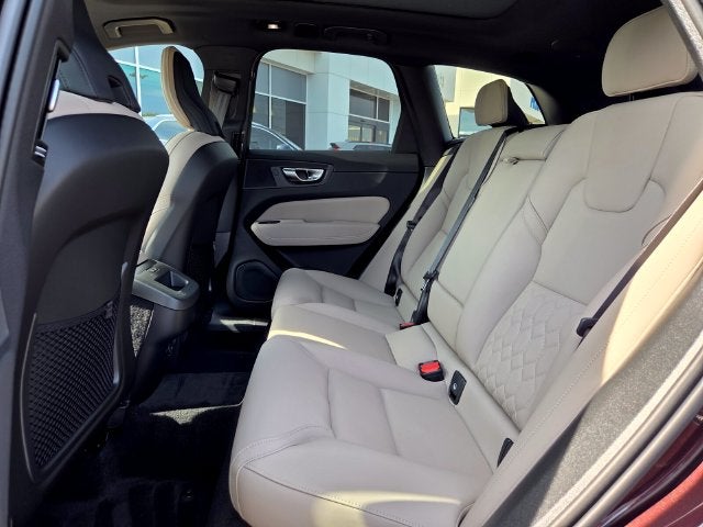 2027 Volvo XC60 B5 Plus