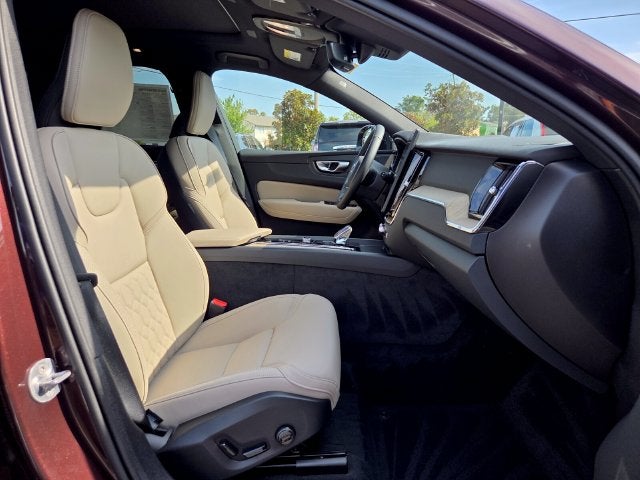 2027 Volvo XC60 B5 Plus