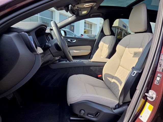 2027 Volvo XC60 B5 Plus
