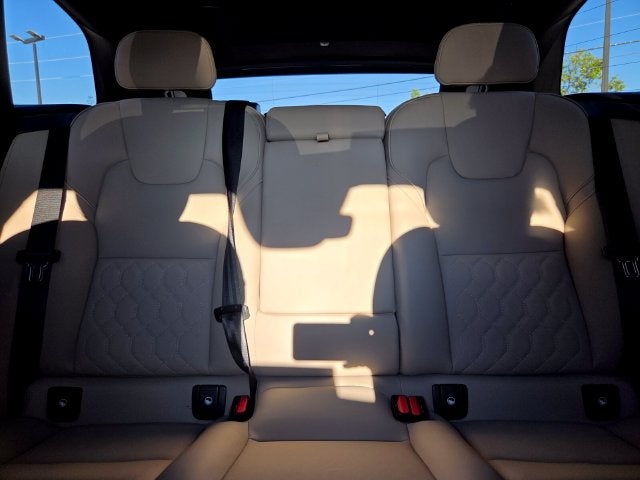 2027 Volvo XC60 B5 Plus