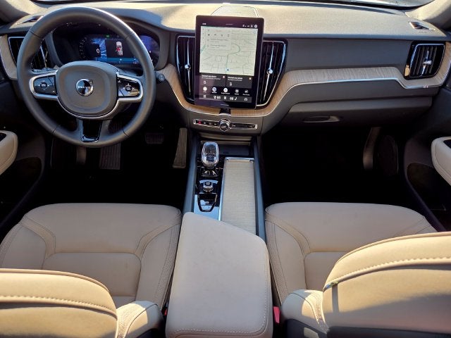 2027 Volvo XC60 B5 Plus