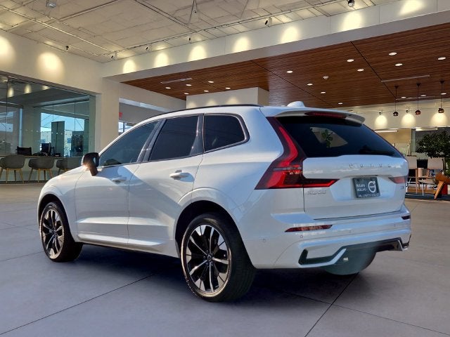 2027 Volvo XC60 B5 Plus