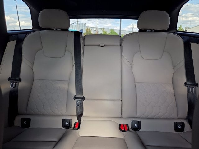 2027 Volvo XC60 B5 Plus